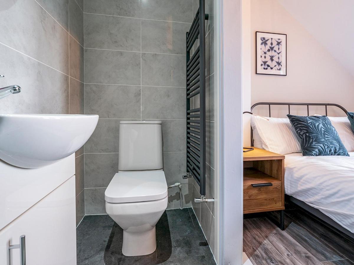 Pass The Keys Beautiful 4Br Restored Red Brick Cafes And Park Belfast Exteriör bild