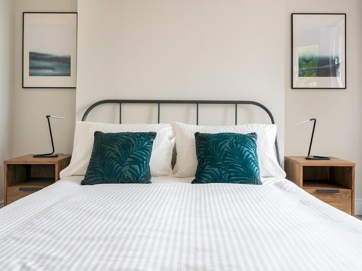 Pass The Keys Beautiful 4Br Restored Red Brick Cafes And Park Belfast Exteriör bild